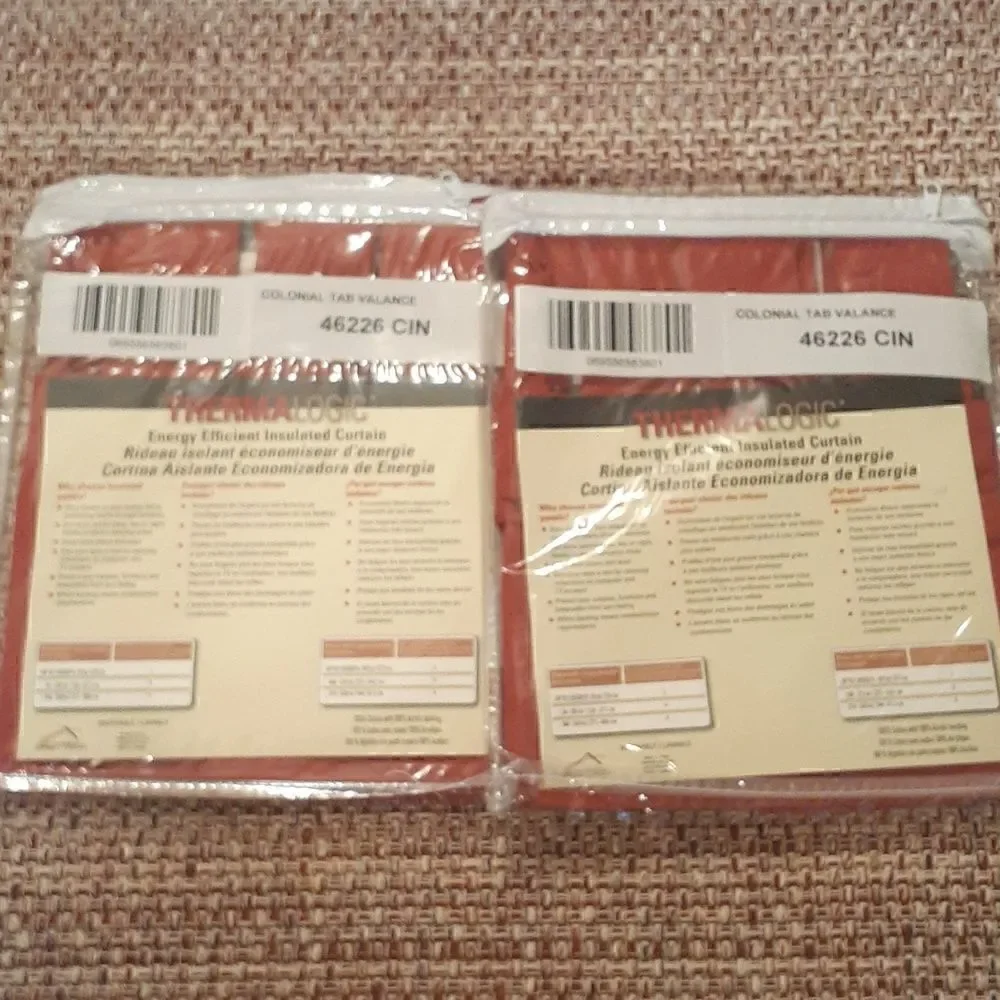 New 2 Thermalogic Weathermate Tab Top Valance Red New In Package‎